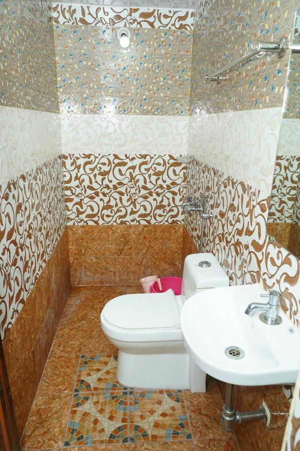מדיקרי Royal Coorg Guest House מראה חיצוני תמונה